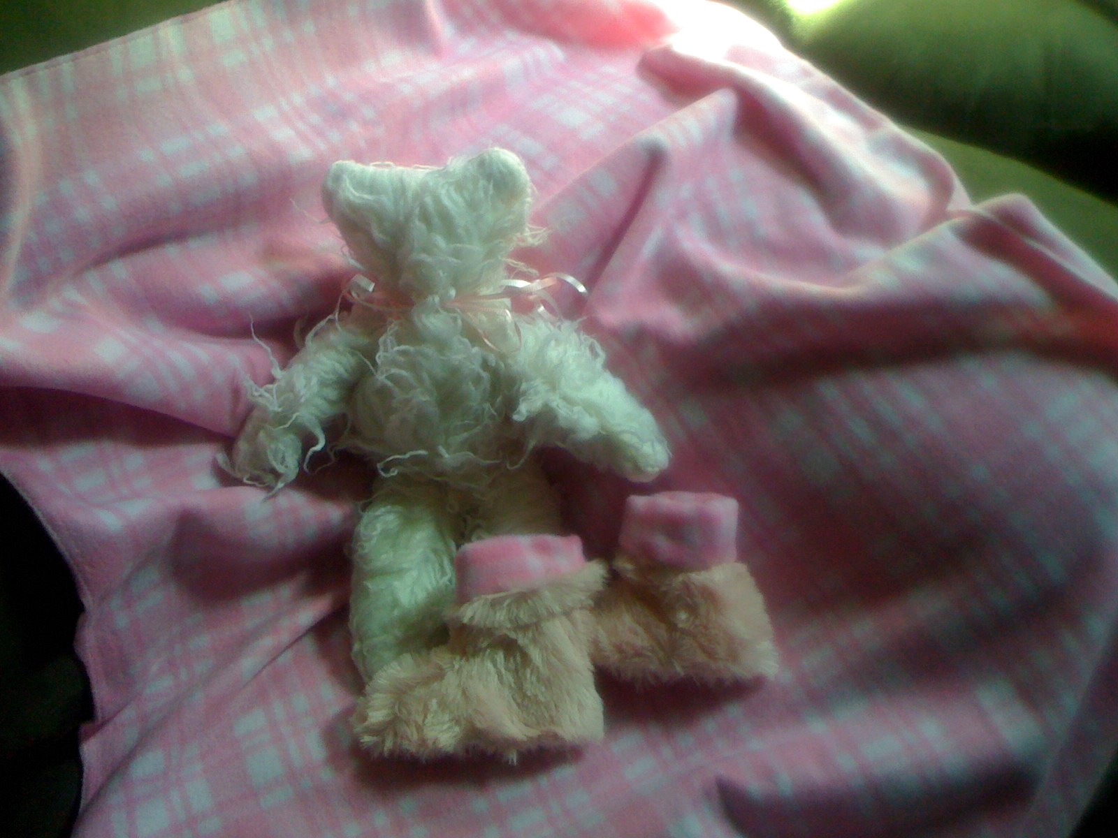 babyblanketslipperbear.jpg